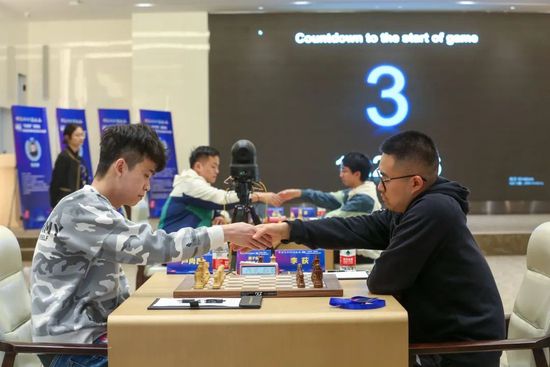 国产一区二区精品久久岳